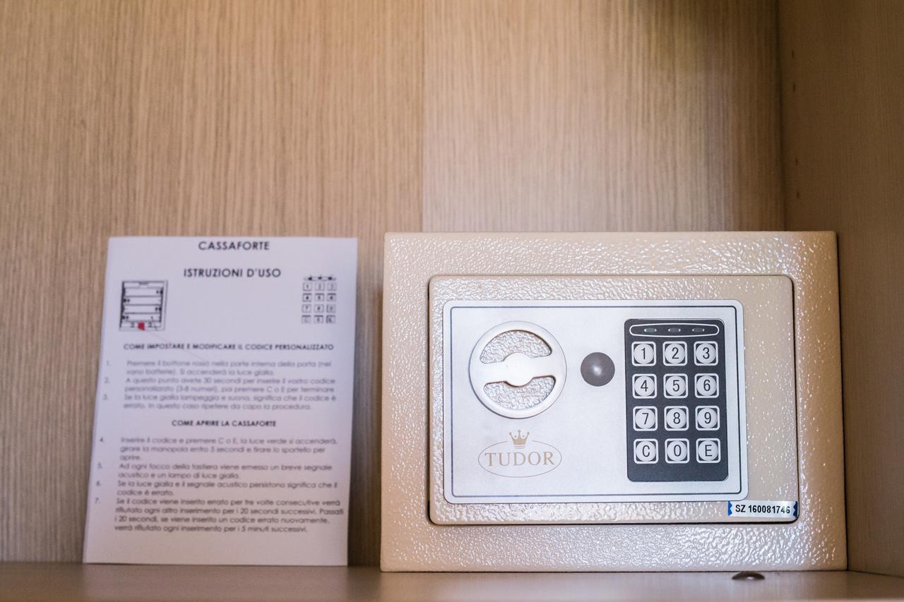 A View On Cagliari Hotel Room photo